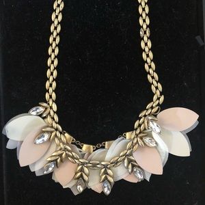 Stella and Dot Birdie Necklace